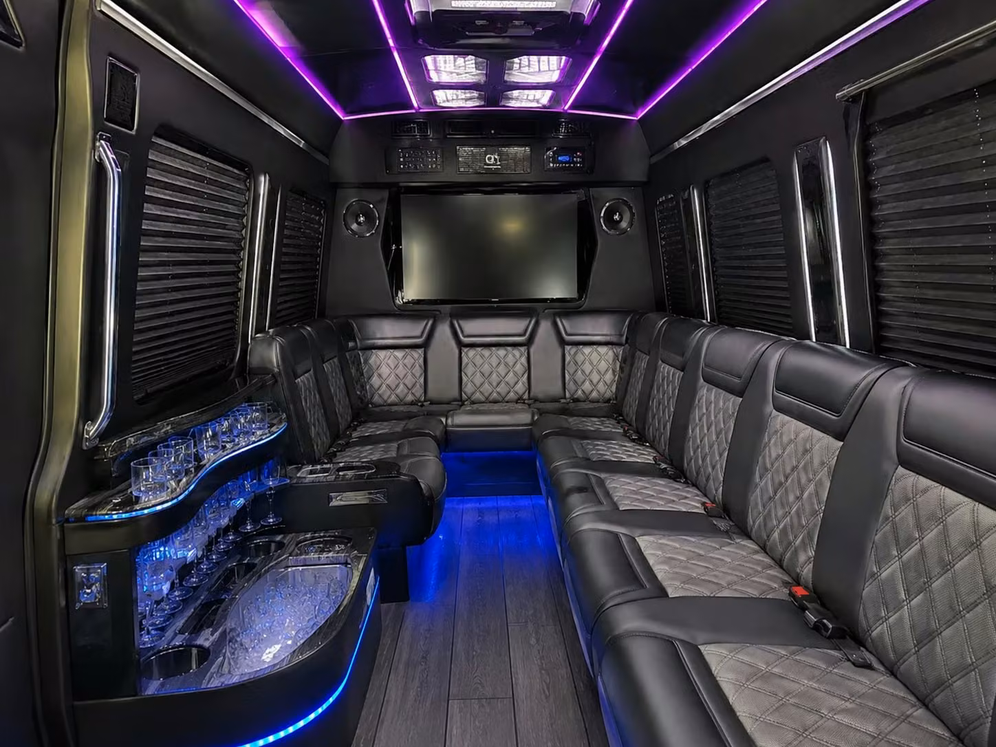 multi day wedding weekend bus rentals in palm springs