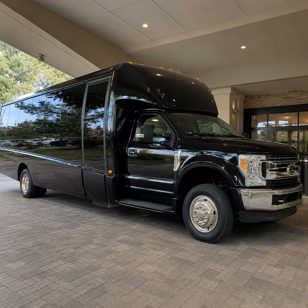 palm springs 15 passenger minibus rental