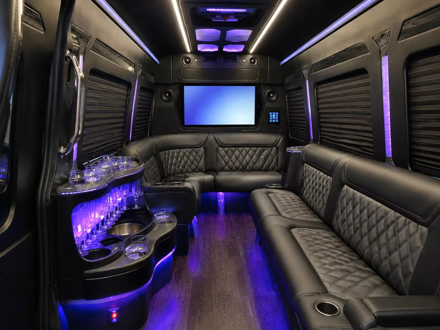whether you need one bus or several palm springs field trip transportation scales to your group